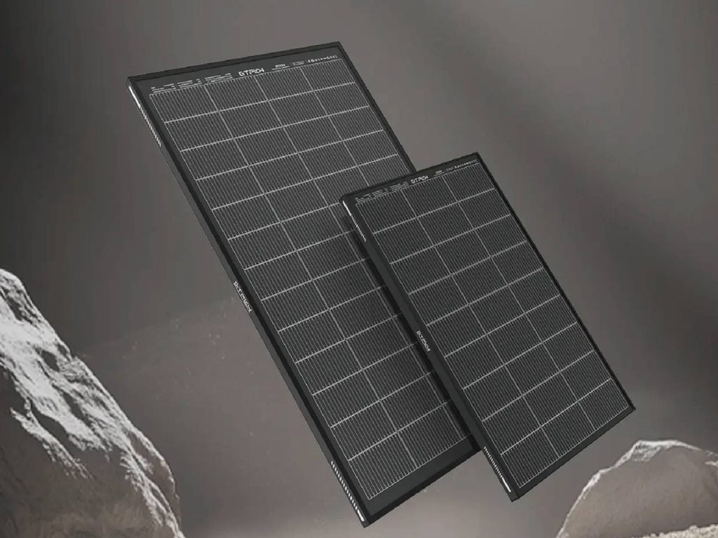 100W/200W N-Type Solar Glass Panel Real-World Product Display Shots