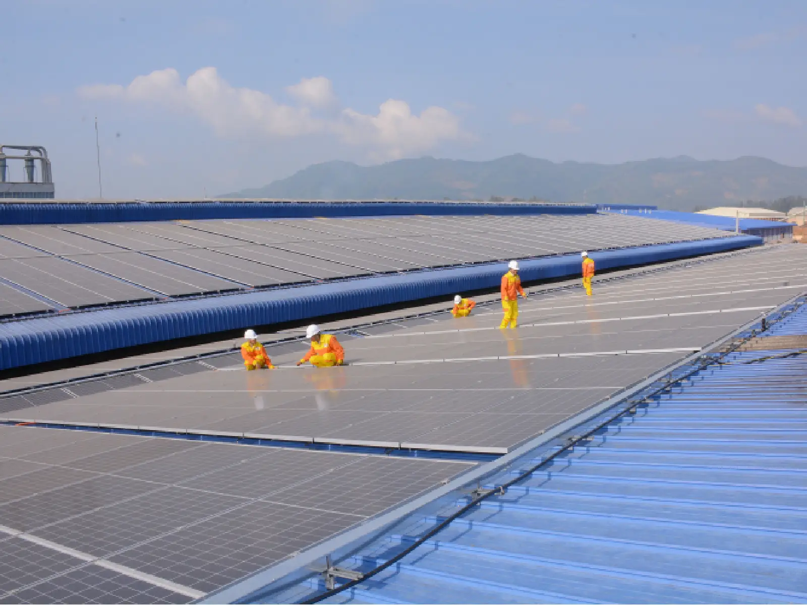 Top Reliable Solar Manufacturers: Contact Details for Wholesale Buyers
